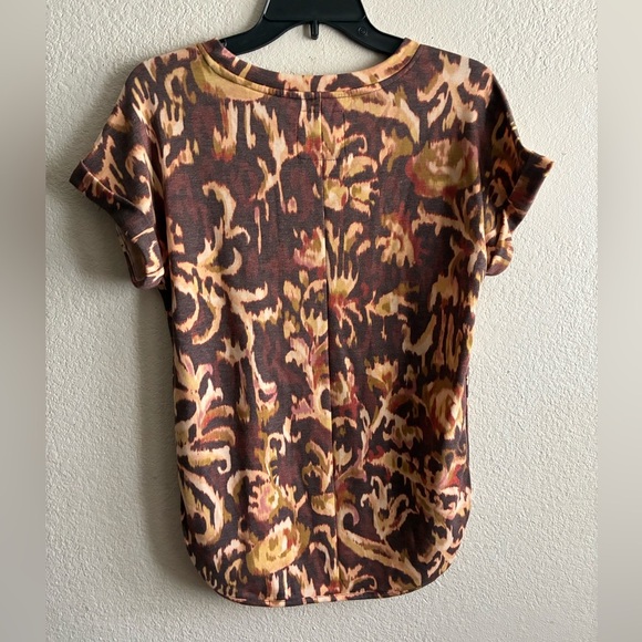 Cupio Women's Brown Short Cuff Sleeve Tee - Picture 3 of 11